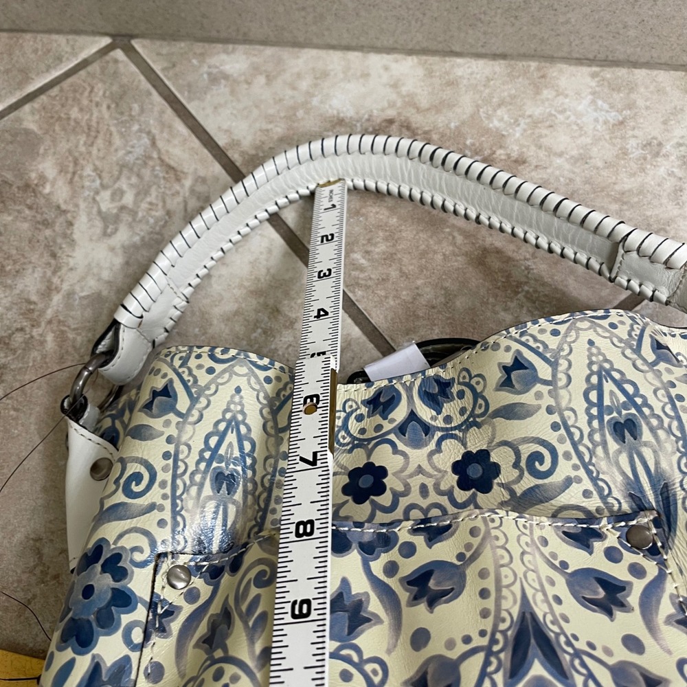 Patricia Nash Otavia Italian Folklore Leather Bucket Bag Blue White Floral NWT - Picture 8 of 14